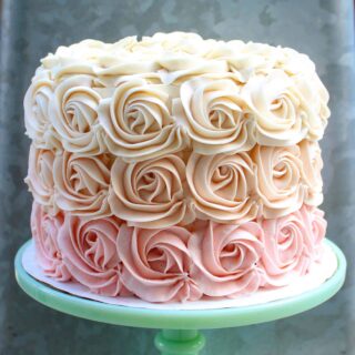 Order Exquisite Rose Cakes Online - Fast and Flavorful Delivery!